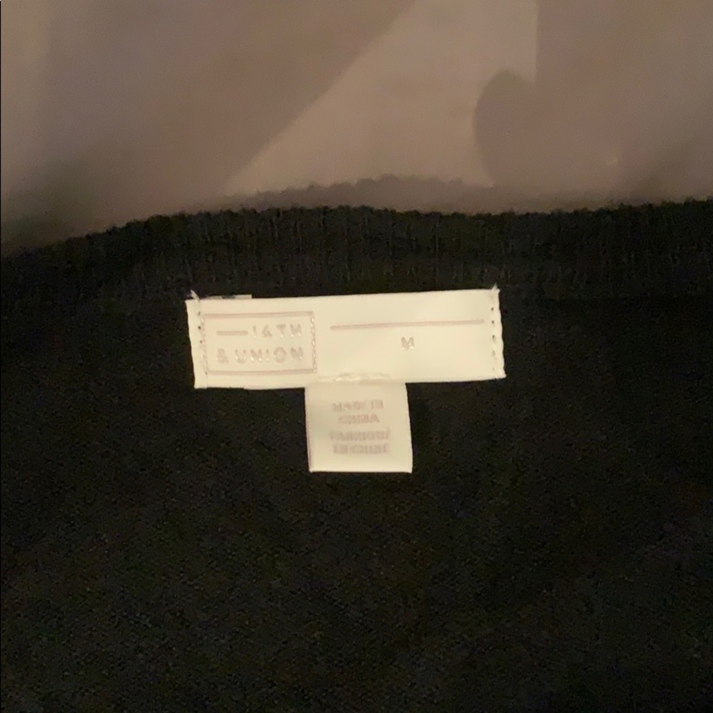 Sweater - Picture 3 of 3
